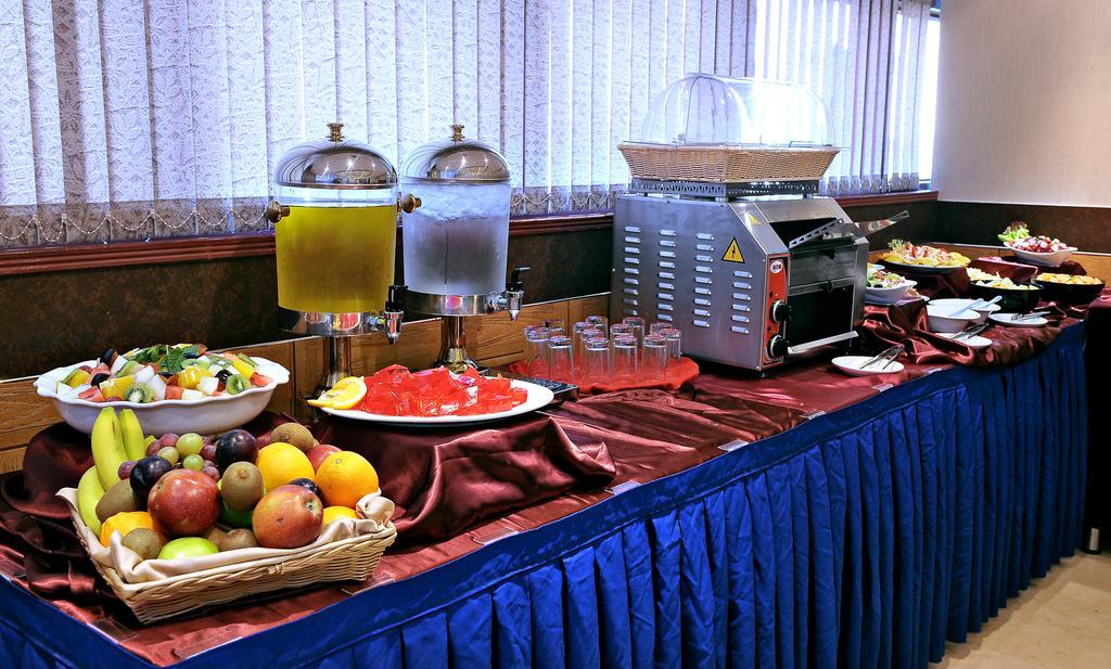 Signature Inn Al Riqqa Dubai Buitenkant foto
