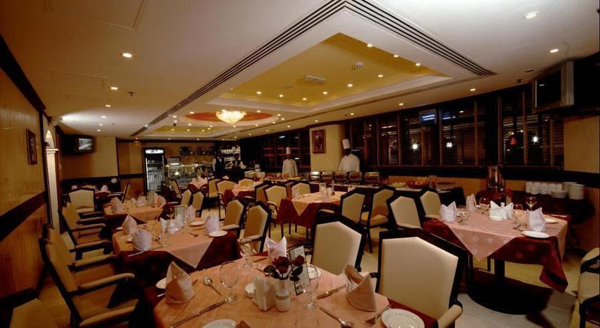 Signature Inn Al Riqqa Dubai Buitenkant foto