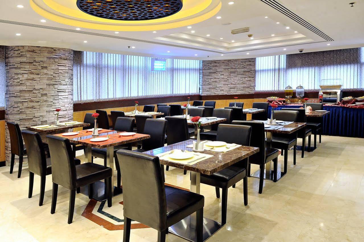 Signature Inn Al Riqqa Dubai Buitenkant foto