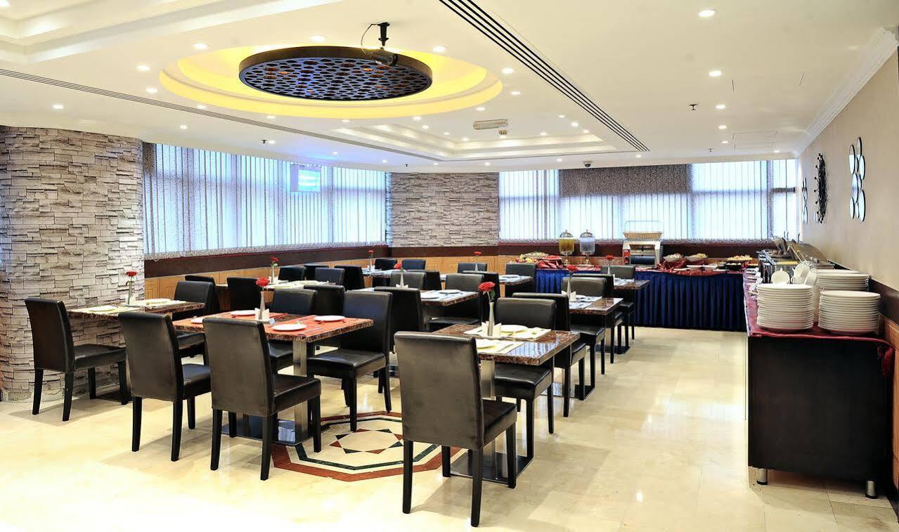 Signature Inn Al Riqqa Dubai Buitenkant foto